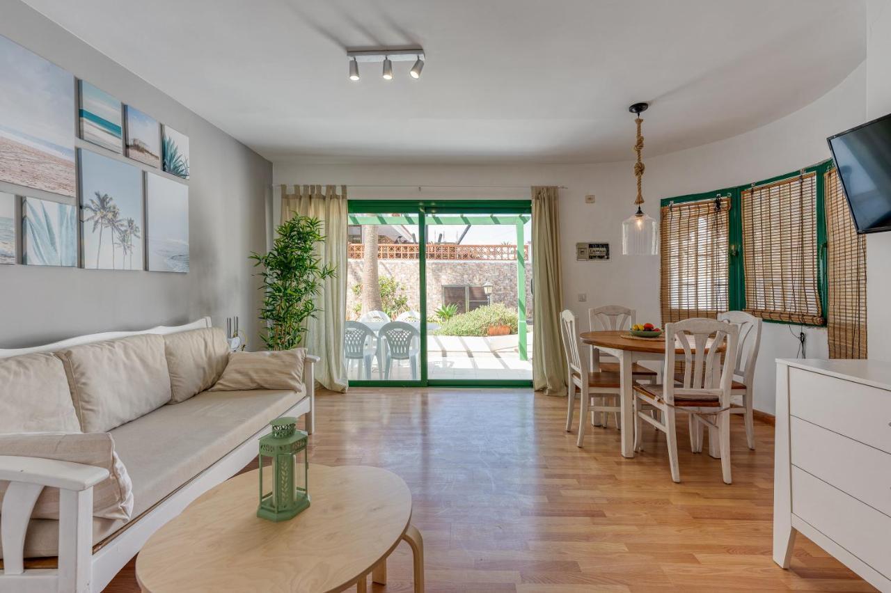 Homeforguest Apartment With Pool And Terrace 1 Min From The Beach Corralejo Exteriör bild