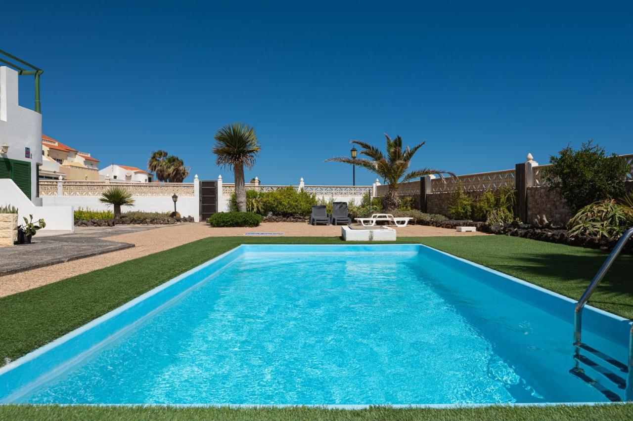 Homeforguest Apartment With Pool And Terrace 1 Min From The Beach Corralejo Exteriör bild