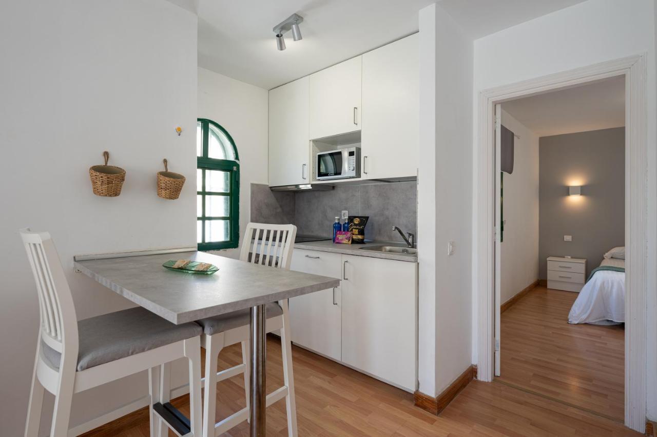 Homeforguest Apartment With Pool And Terrace 1 Min From The Beach Corralejo Exteriör bild